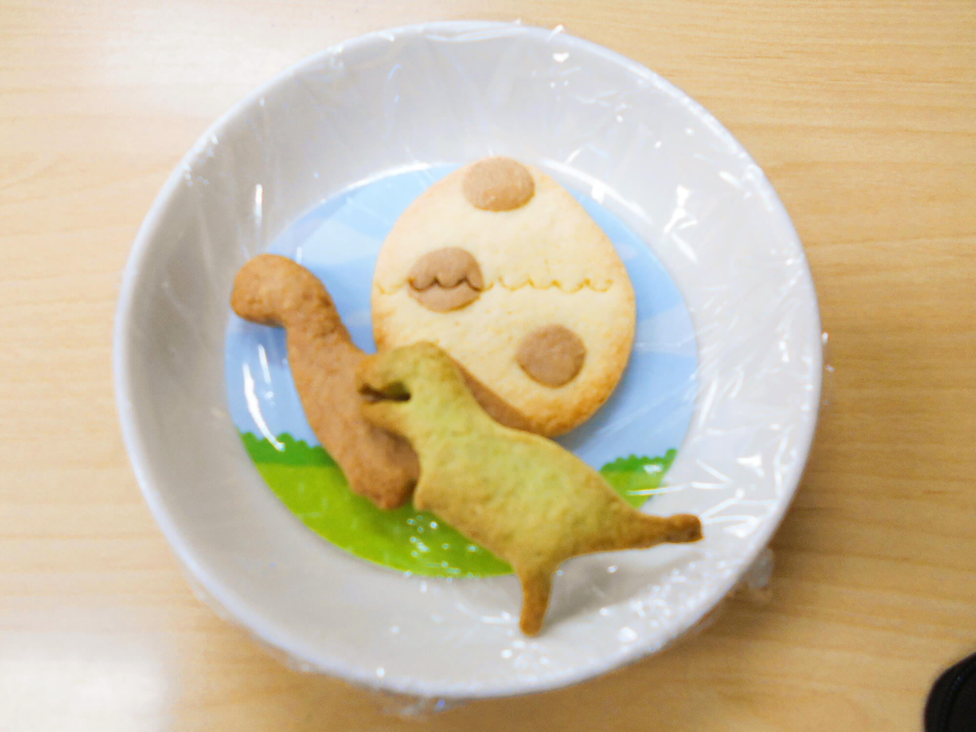作品展～1歳　恐竜の卵クッキー～