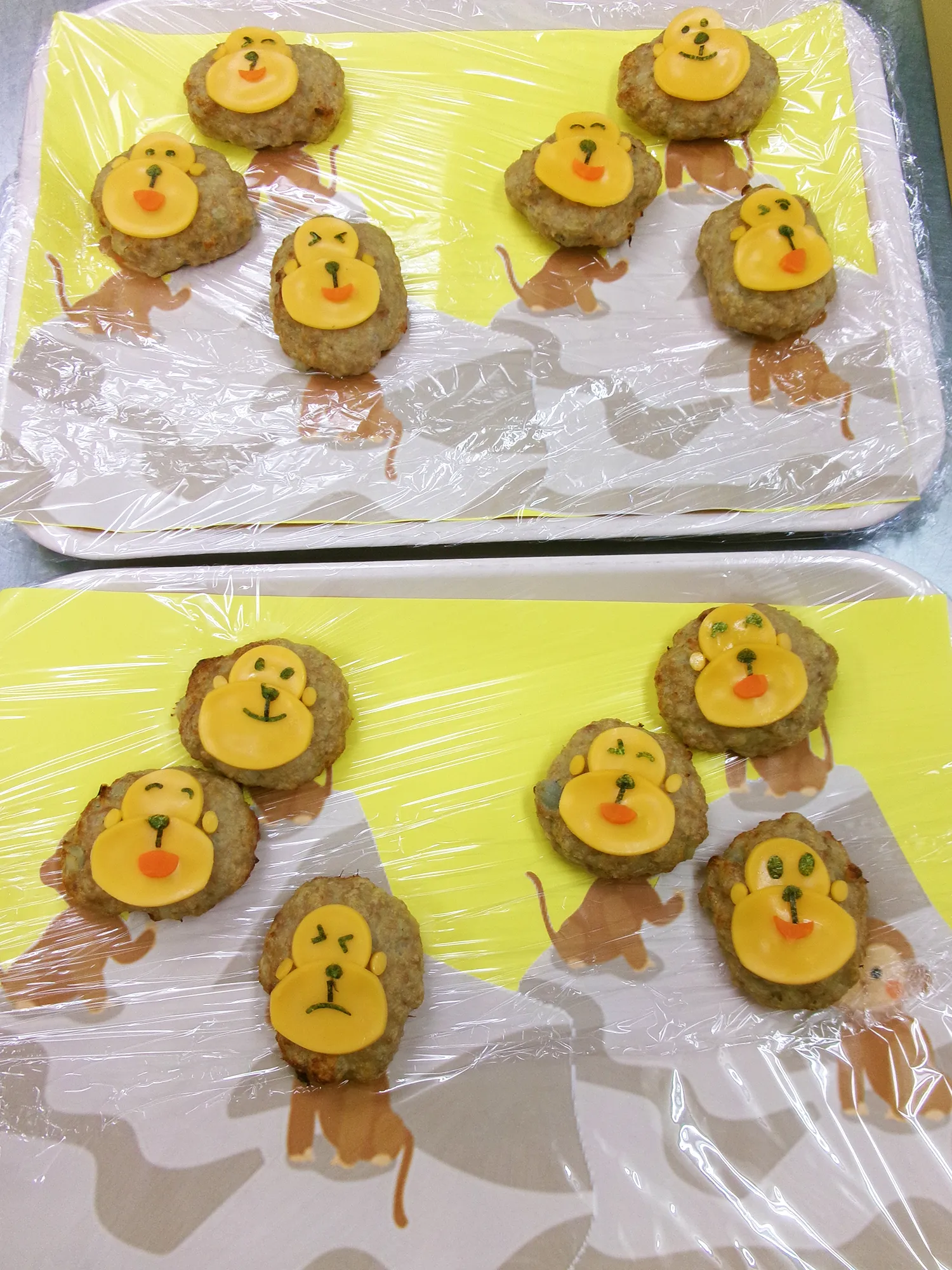 作品展　さるハンバーグ