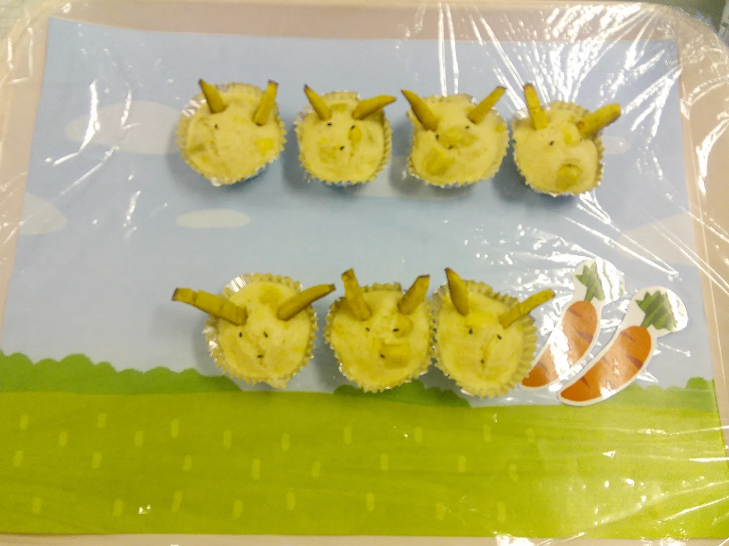 作品展_1才うさぎカップケーキ