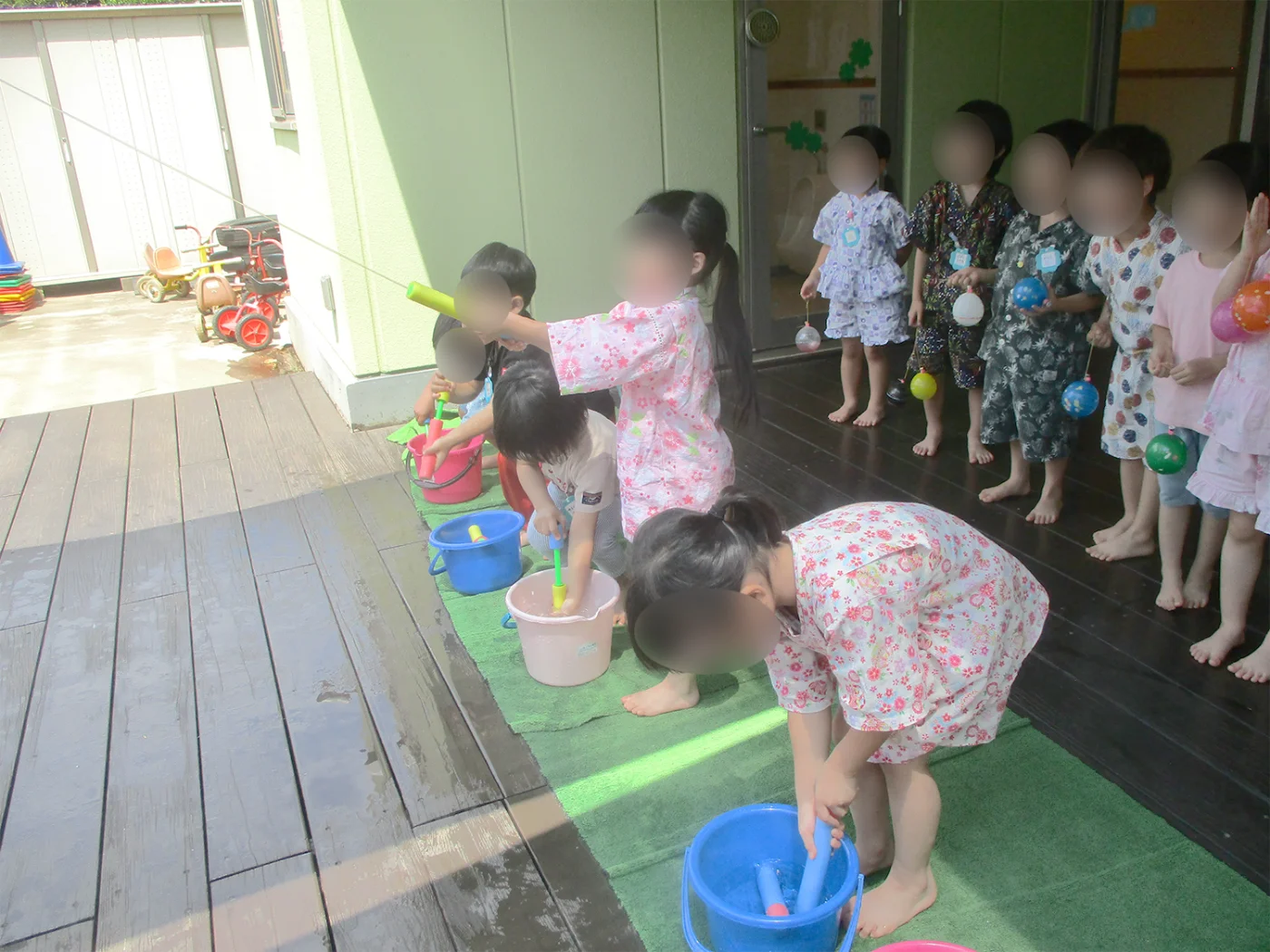 なつまつりごっこ（水鉄砲）